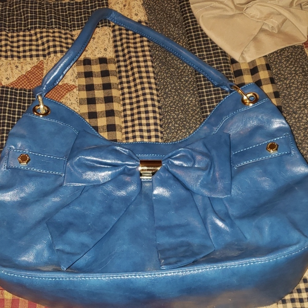 NWOT Gianni Bini purse with bow